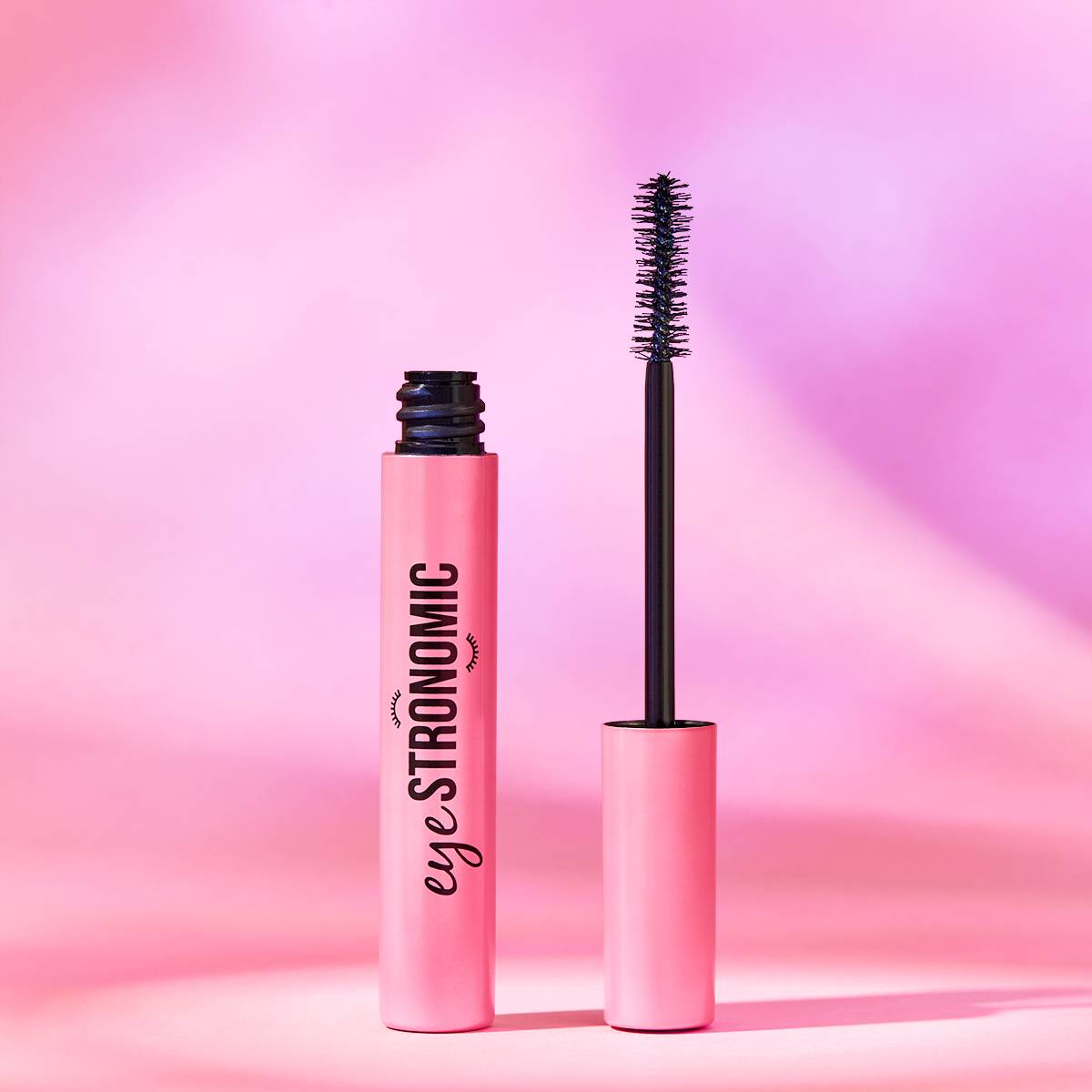 still_mup_eyestronomic_mascara_1